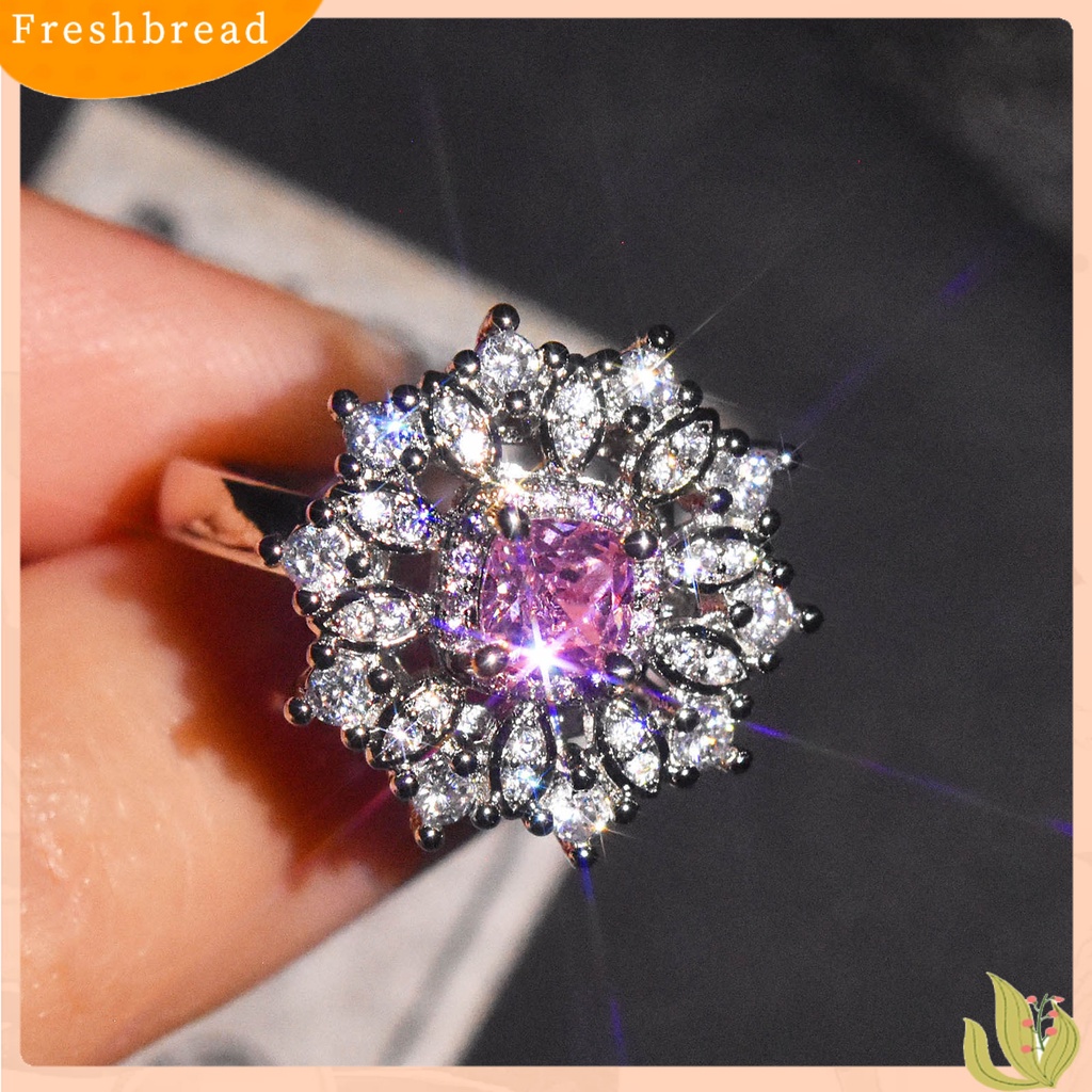 &lt; Freshbread &gt; Wanita Cincin Bentuk Bunga Imitasi Moissanite Perhiasan Berlian Imitasi Penampilan Fashion Finger Ring Untuk Pernikahan