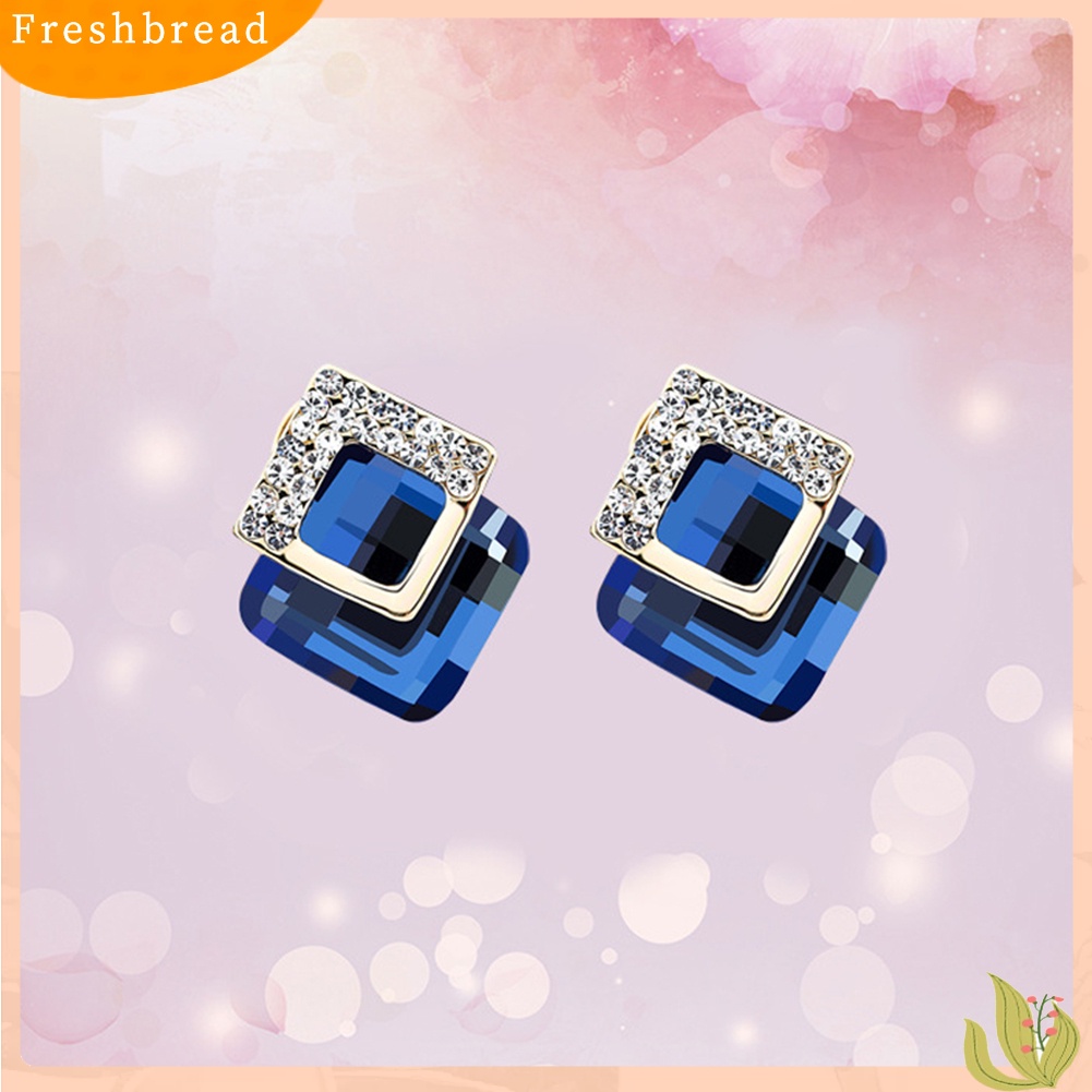 &lt; Freshbread &gt; Ringkas Berlian Imitasi Bertatahkan Square Stud Earrings Wanita Perjamuan Pesta Perhiasan Hadiah
