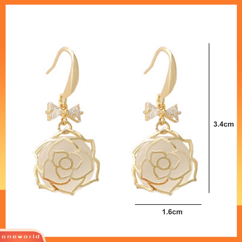 [EONE] 1pasang Anting Kait Golden Hollow Bunga Faux Opal Gaya Perancis Elegan Berlian Imitasi Bertatahkan Ikatan Simpul Menjuntai Anting-Anting Perhiasan Fashion