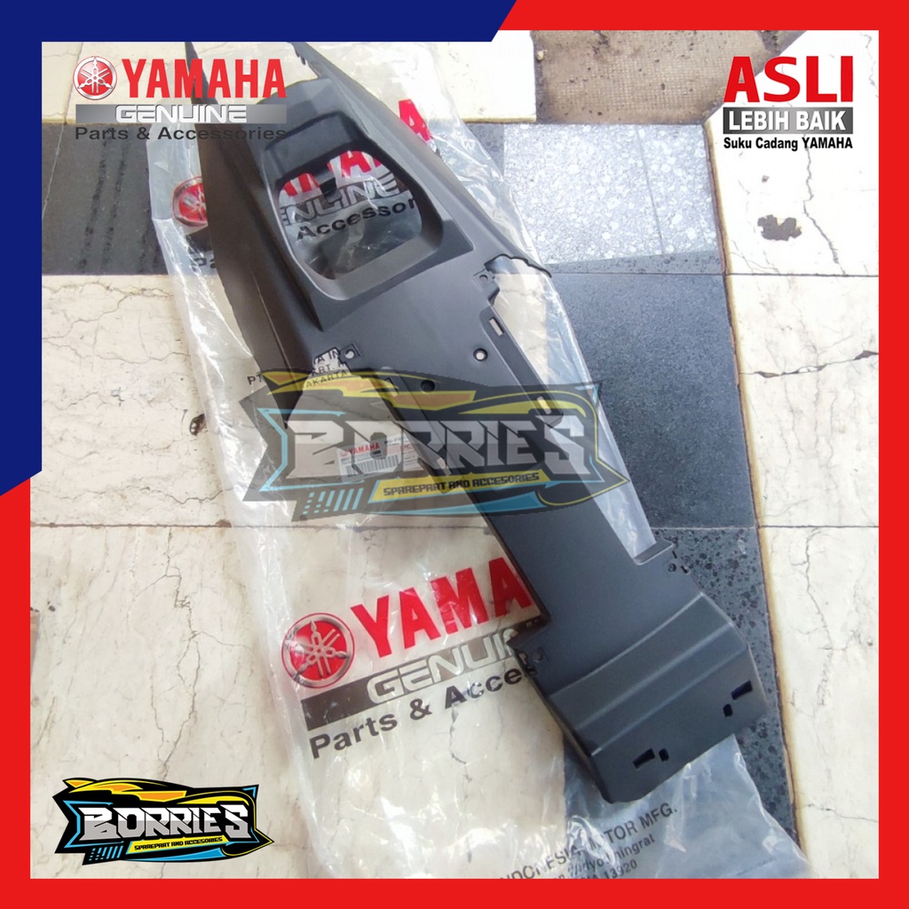 Spakbor belakang tengah kolong yamaha R15 VVA V3 original BK6-F1611-00