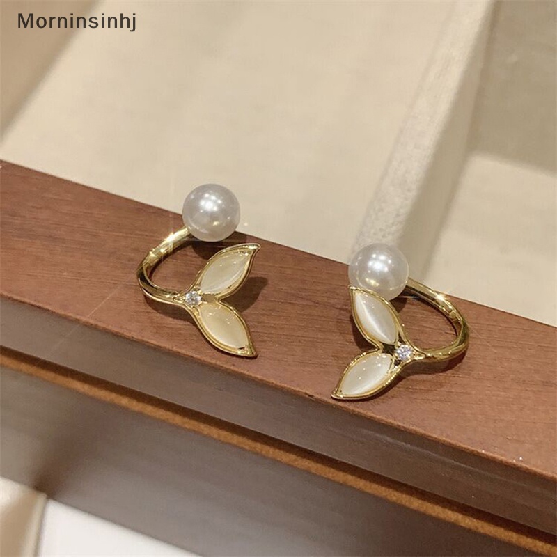 Mornin Baru Cahaya Zirkon Fishtail Pearl Stud Earrings Untuk Wanita Fashion Kristal Imitasi Mutiara Manis Anting-Anting Gadis Perhiasan Hadiah id