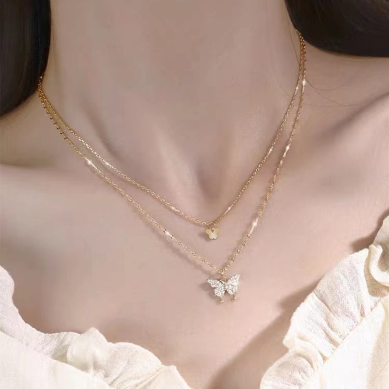 2023kalung Kupu-Kupu Ganda Gaya Baru Desain Influencer Wanita Merasa ins Rantai Klavikula Cahaya Mewah Niche Liontin Kalung