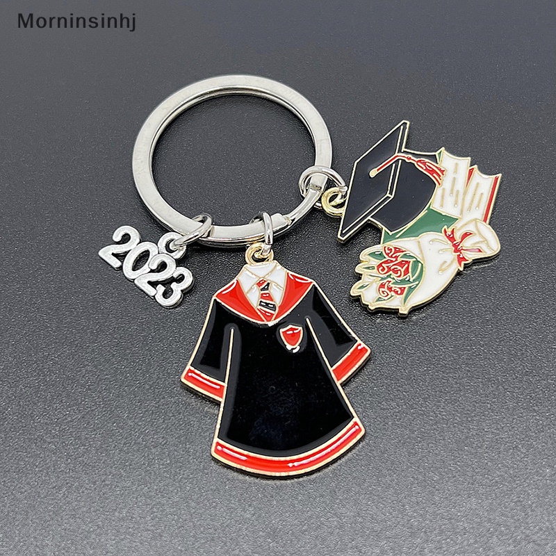 Mornin Gantungan Kunci Enamel Lucu 2023tahun Seragam Sekolah Topi Wisuda Gantungan Kunci Graduate Key Chains Untuk Hadiah Siswa Perhiasan Handmade DIY id