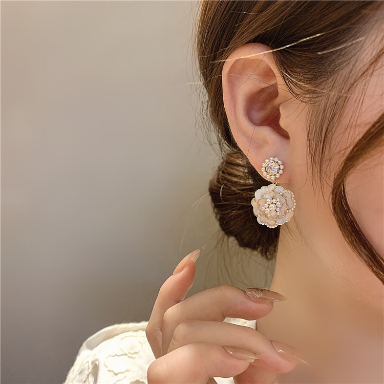 Anting Wanita Korea Dewasa Model Bunga Mawar Mutiara Kecil Aksesoris Perhiasan Giwang Gaya Kekinian ANT125