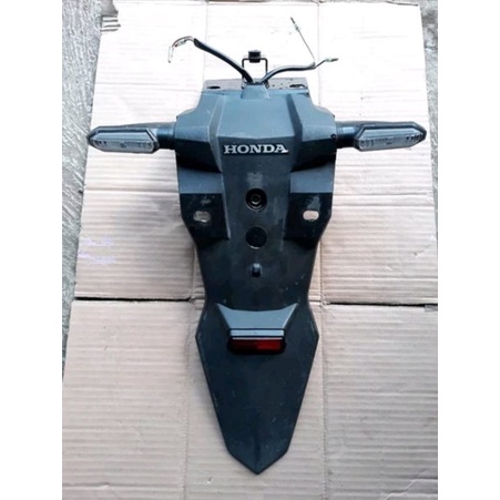 Spakbor belakang set lampu sein sen Cb 150 R led original copotan slebor sepakbor belakang