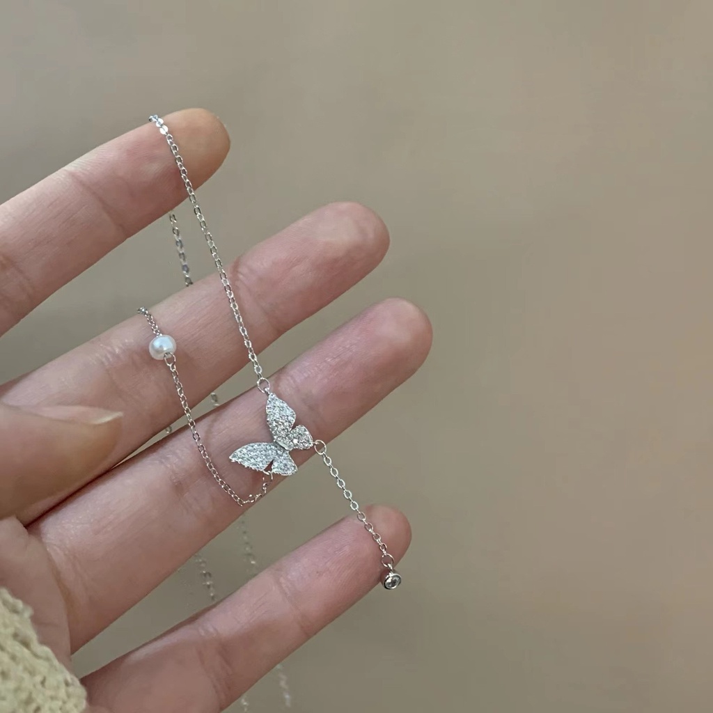 Influencer Kalung Kupu-Kupu Peri Super Cahaya Desain Niche Mewah High-End Rantai Klavikula Kalung Perempuan Baru Musim Semi