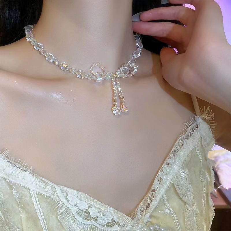 Cahaya Mewah Semua Pertandingan Kalung Busur Kristal Mengkilap Perempuan Versi Korea Super Peri Pure Desire Klavikula Rantai In