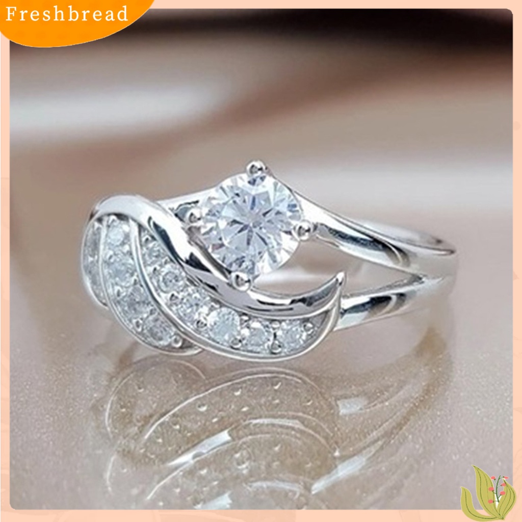 &lt; Freshbread &gt; Lady Ring Cubic Zirconic Bertatahkan Cincin Pernikahan Bentuk Sayap Bahan Alloy Bulat Untuk Lamaran