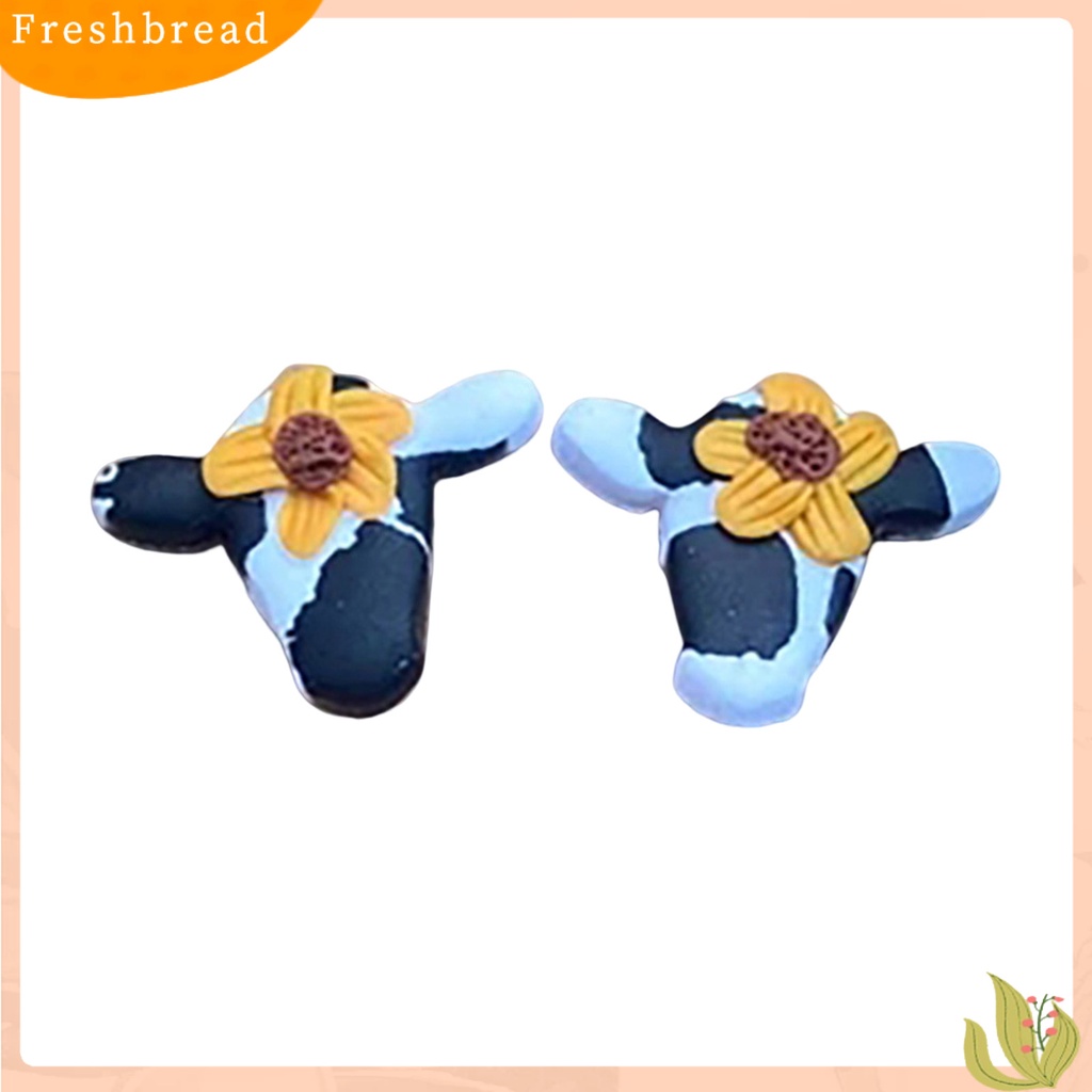 &lt; Freshbread &gt; 1pasang Ear Studs Acrylic Lucu Kecil Padat Kepribadian Hadiah Hypoallergenic Dairy Cow Shape Women Earrings Fashion Jewelry