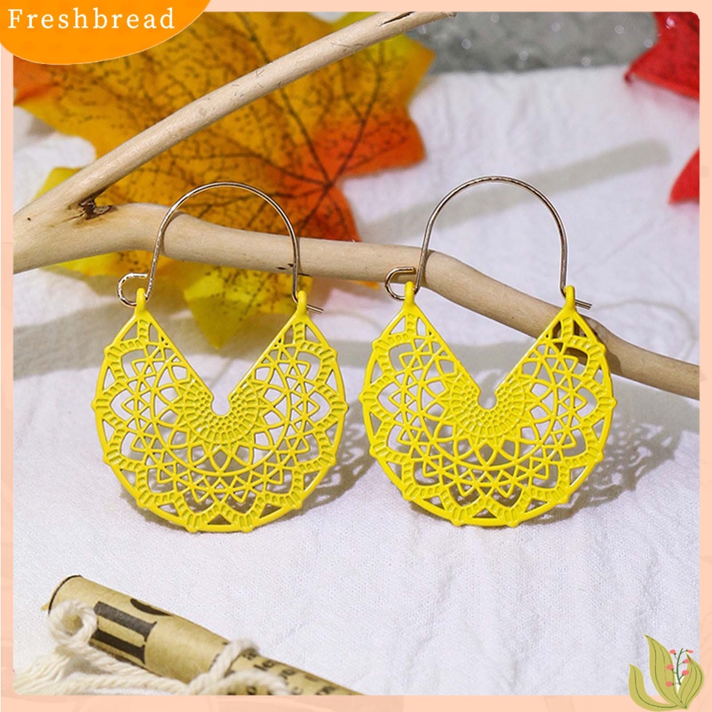 < Freshbread > 1pasang Anting Wanita Berbentuk V Perhiasan Sederhana Anting Menjuntai Vintage Ringan Untuk Perjamuan