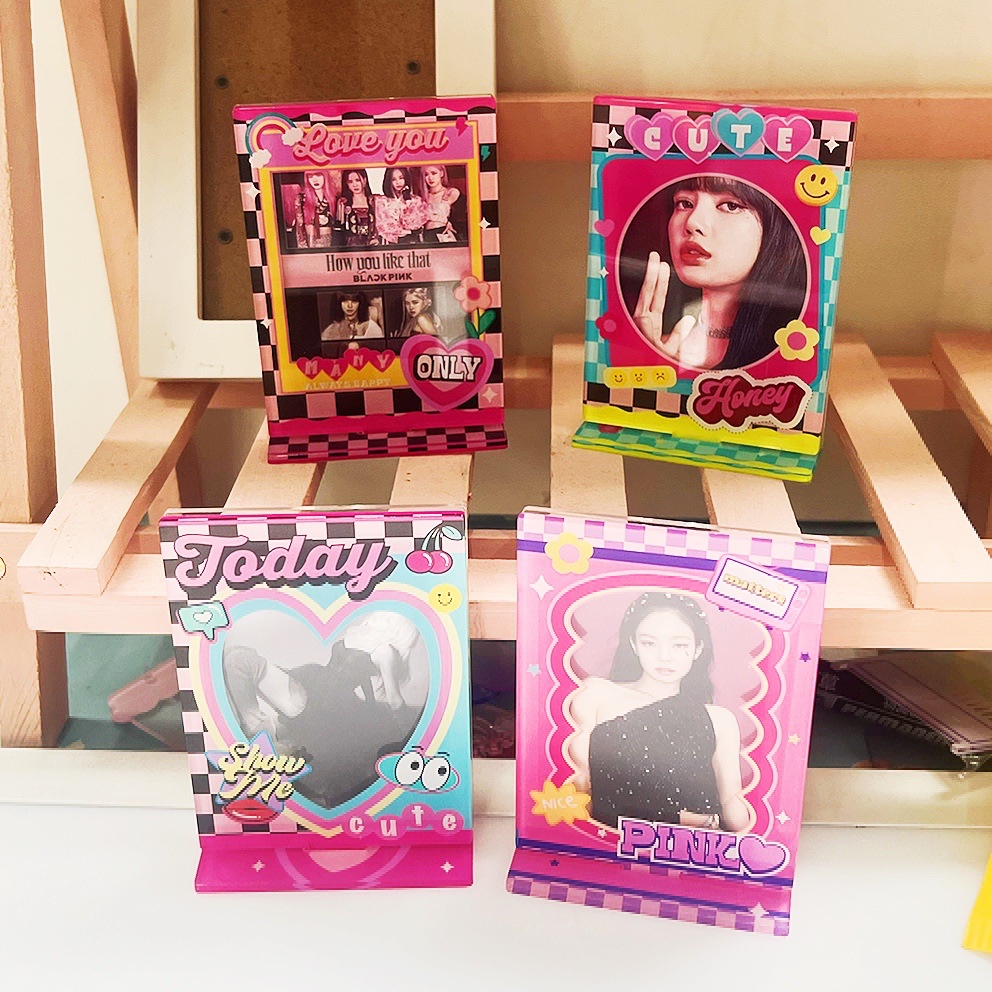 Cute Retro Card Holder 3inch Acrylic Bingkai Foto Idol Photocard Desktop Display Frame Kartun Pelindung Case INS Decor