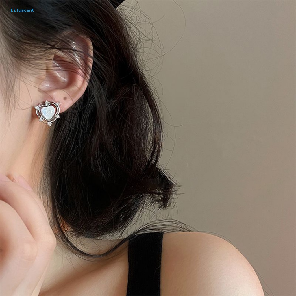 Lilyscent 1pasang Anting Stud Pengerjaan Halus Untuk Pacaran Berlian Imitasi Mengkilap Cinta Hati Kristal Imitasi Wanita Earrings Mini