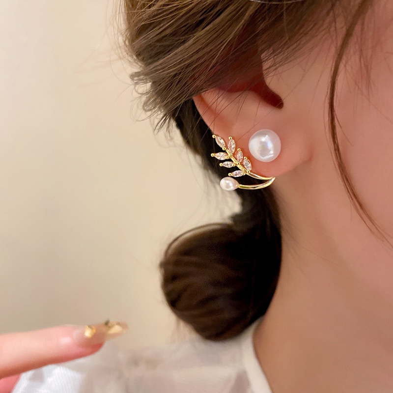 Anting Mutiara Daun Berlian Imitasi Fashion, Sepasang Anting Untuk Wanita