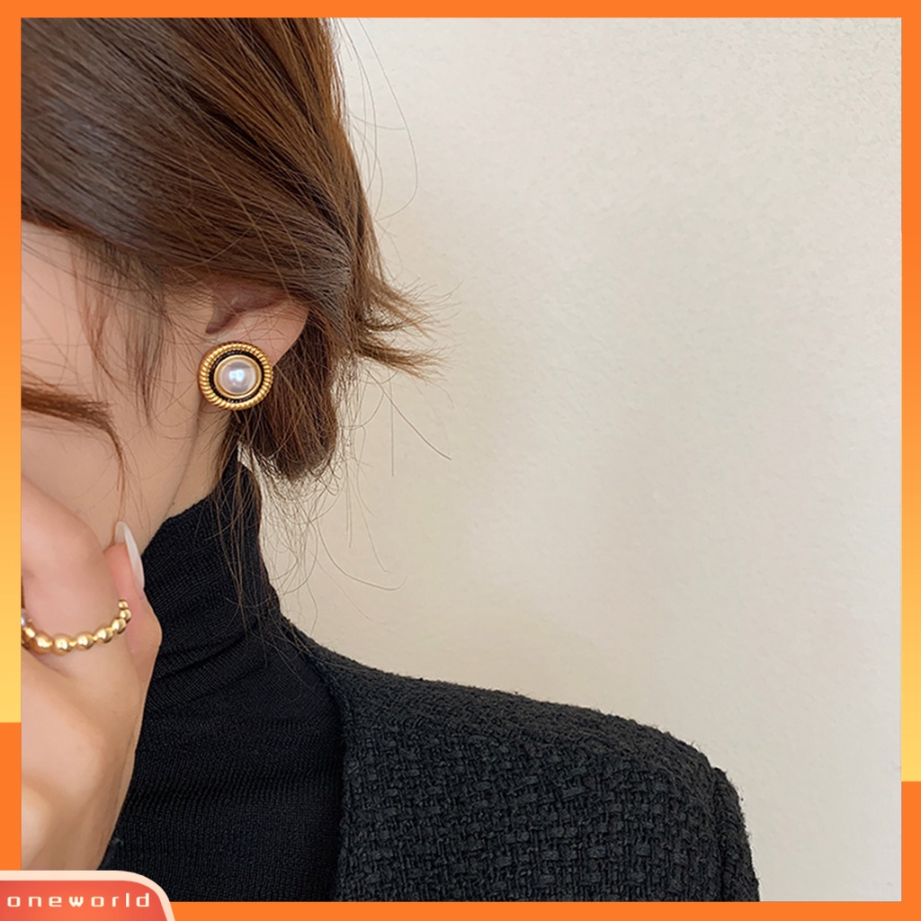 [EONE] 1pasang Ear Studs Vintage Elegan Temperamen Putaran Cahaya Mewah Hias Hadiah Wanita Mutiara Imitasi Stud Earrings Perhiasan Aksesoris Populer