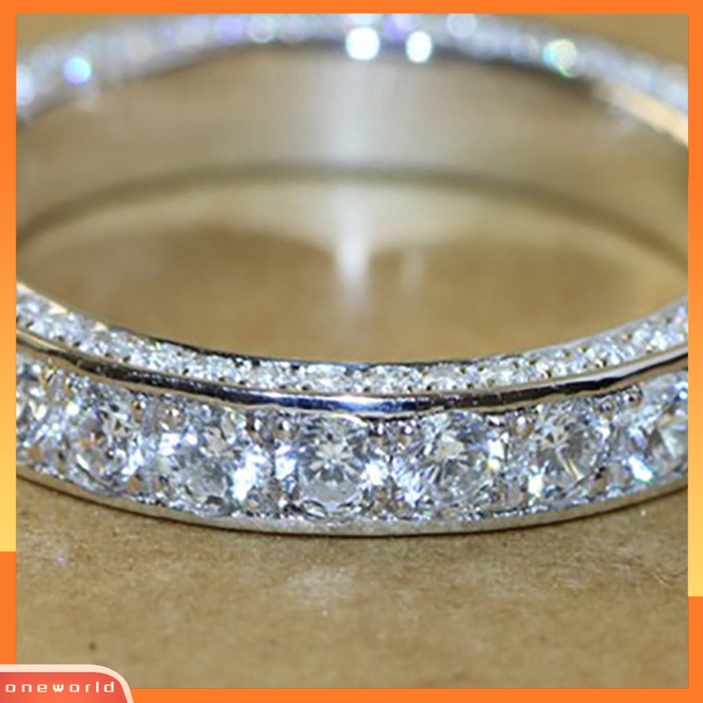 [EONE] Cincin Kawin Bulat Mengkilap Tidak Luntur Berlian Imitasi Bertatahkan Simetris Jari Circlet Perhiasan Pengantin