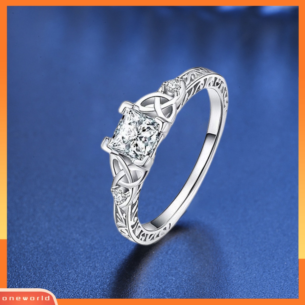 [EONE] Wanita Cincin Geometris Motif Bunga Persegi Diamante Electroplating Hypoallergenic Dekorasi Perhiasan Simulasi Berlian Janji Mewah Ring Untuk Pesta