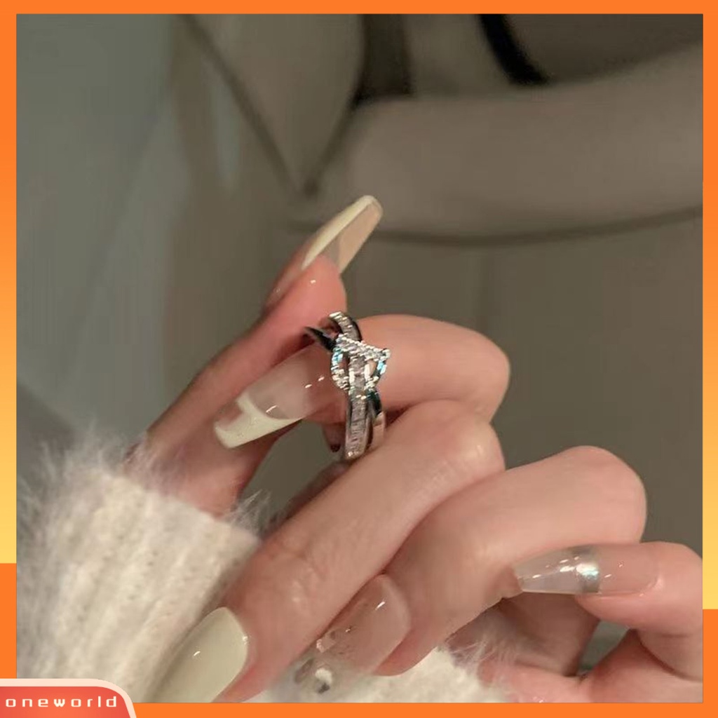 [EONE] Wanita Cincin Double-layers D Huruf Berongga Pembukaan Kepribadian Warna Perak Berlian Imitasi Berkilau Cincin Jari Fashion Perhiasan