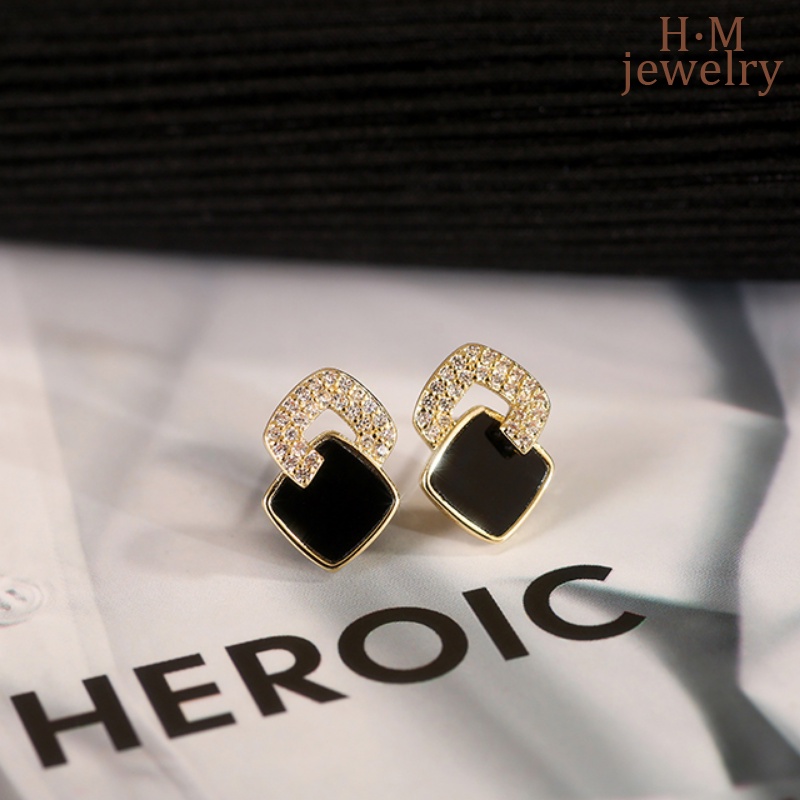 Fashion Retro Berlian Hitam Anting Persegi Anting Bermutu Tinggi
