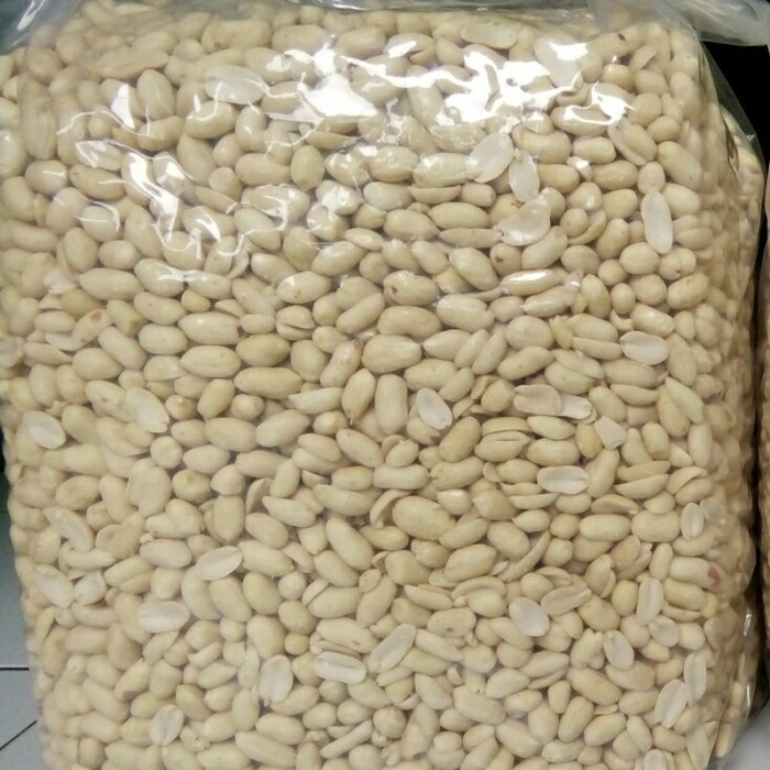 

New Arrival Kacang Tanah Kupas 25/29 (ukuran besar)