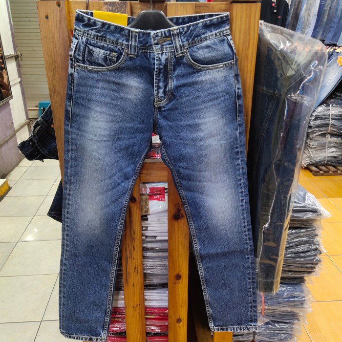 Celana Lois  / Celana jeans lois untuk pria - Biru Muda, 32
