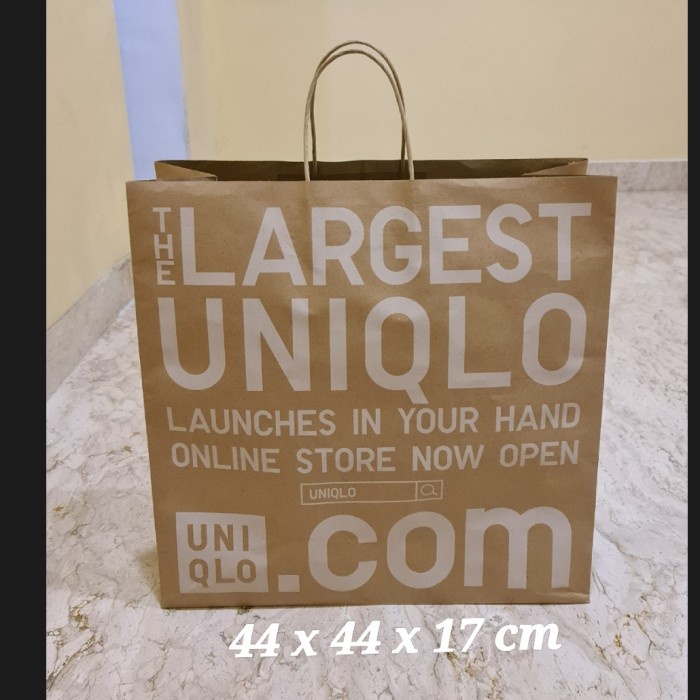 

[SC] Paperbag UNIQLO Authentic (44 x 44 x 17 cm)