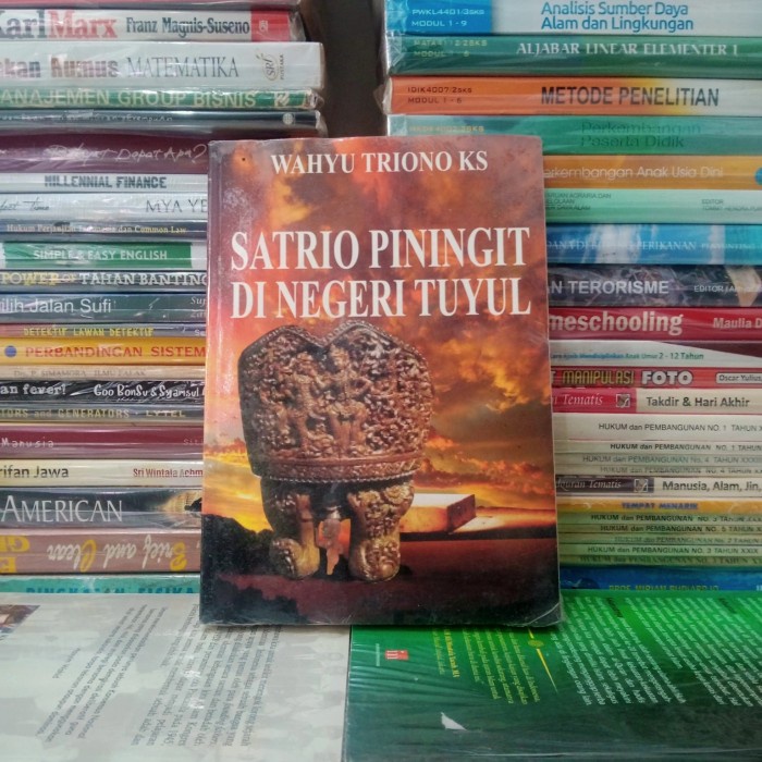 ORIGINAL SATRIO PININGIT DI NEGERI TUYUL Baru Stok Lama #MTP