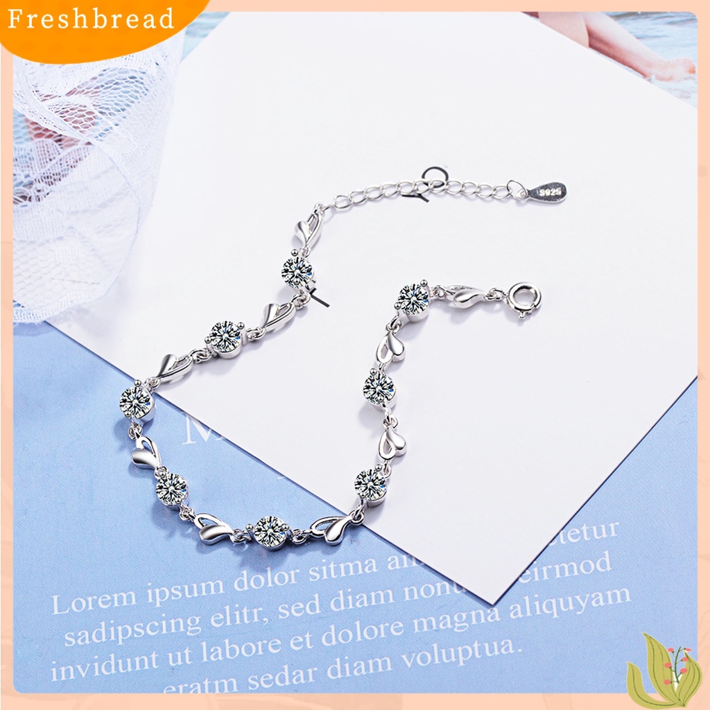 &lt; Freshbread &gt; Gelang Wanita Bentuk Hati Berlian Imitasi Mengkilap Good-looking Lady Bangle Untuk Hadiah