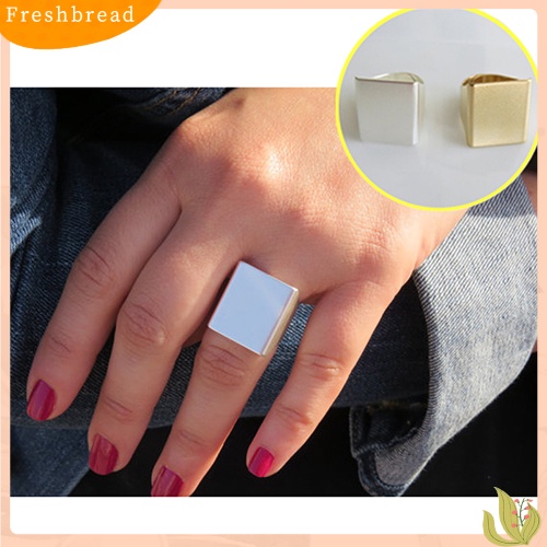 &lt; Freshbread &gt; Perhiasan Hadiah Fashion Wanita Gaya Punk Keren Desain Sederhana Cincin Band Persegi