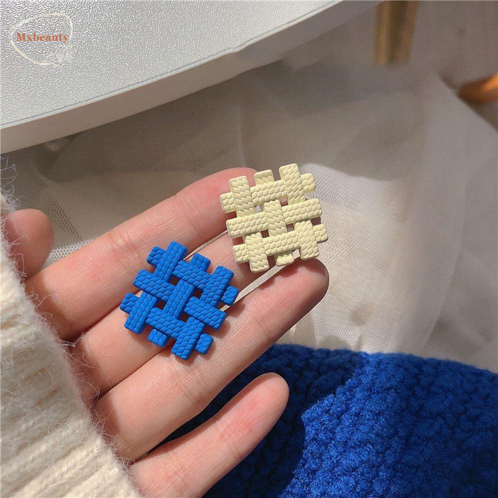 Mxbeauty Anting Gaya Korea Retro Vintage Elegan Geometris Logam Persegi Fashion Perhiasan