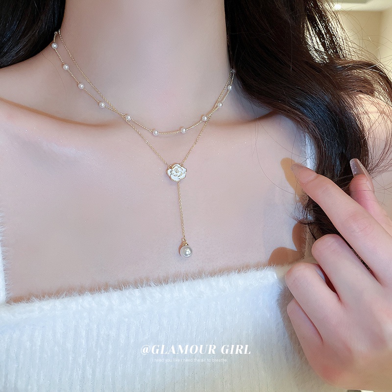 Yeezii Camelia Liontin Emas Kalung Wanita Elegan Kalung Ganda Mutiara Rantai Choker Aksesoris Perhiasan