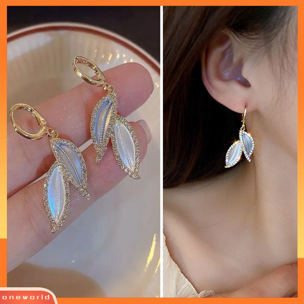 [EONE] 1pasang Anting Menjuntai Gaya Retro Elegan Temperamen Hadiah Berkilau Berlian Imitasi Daun Biru Wanita Drop Earrings Perhiasan Aksesoris