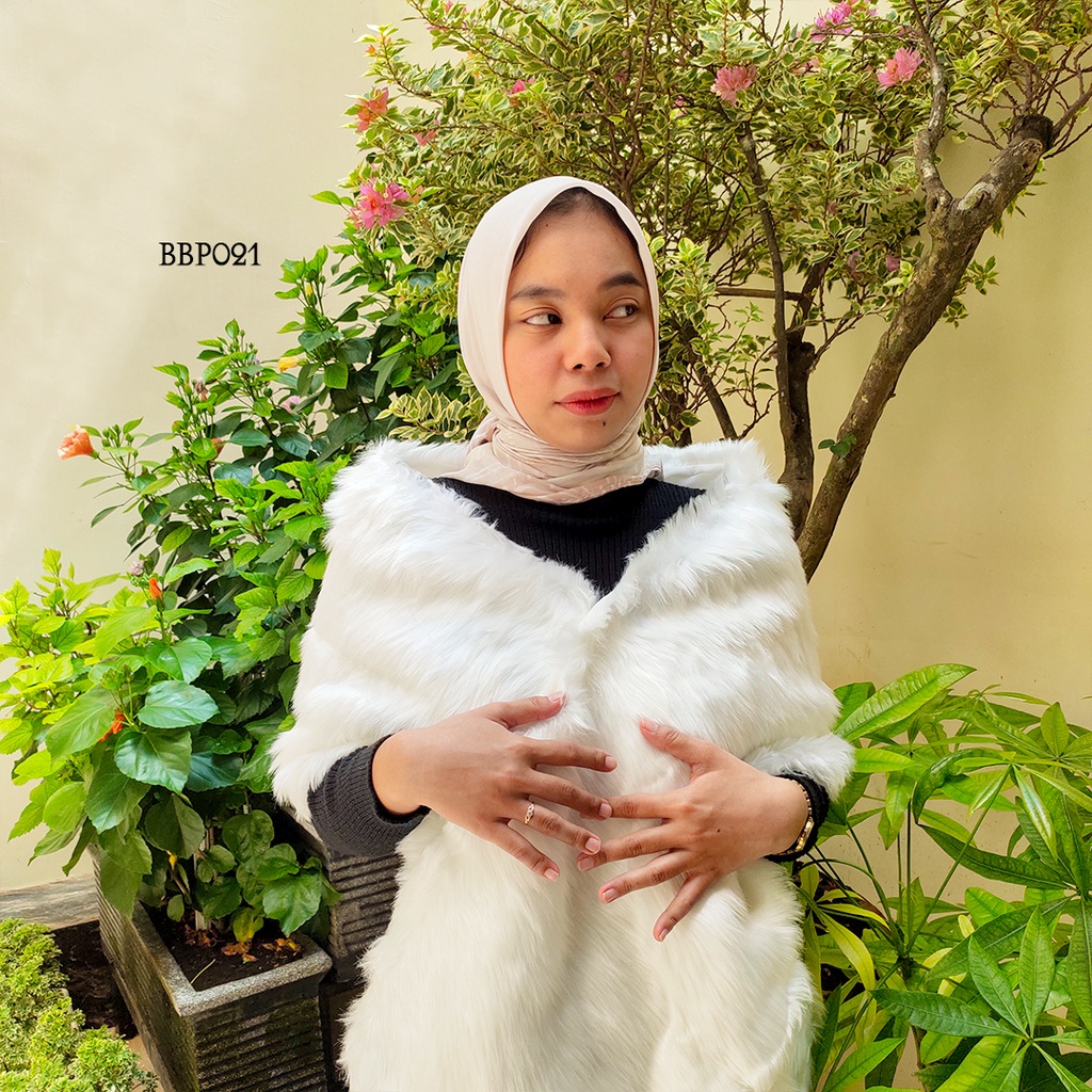 SET BOLERO CARDIGAN BULU PESTA PENGANTIN WANITA MODERN BBP021