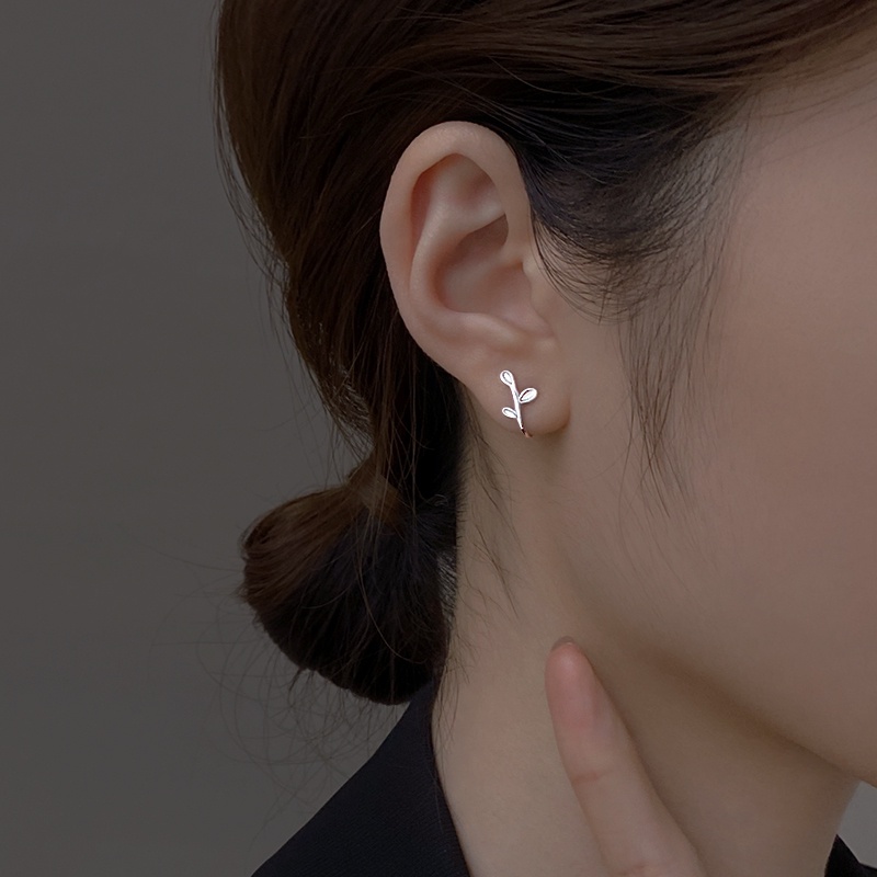 Papaozhu Stylish S925 Silver Leaf Hook Earrings Untuk Wanita Perempuan Temperamen Anti Alergi Cuff Earring All-match Aksesoris Telinga Pakaian Sehari-Hari