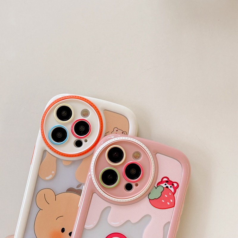 Kamera Melingkar Protect Cream Soft Case IPhone 11 13 12 14 PRO Max Casing Ponsel Untuk Wanita Cewek Imut Strawberry Bear Manyo Winnie the Bear