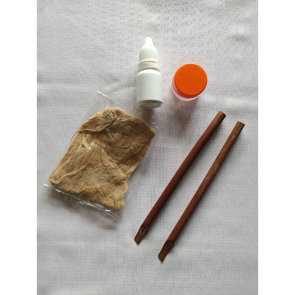 

Paket Alat Khot Kaligrafi (Handam, Liqoh, Mihbar, Tinta Kecil)
