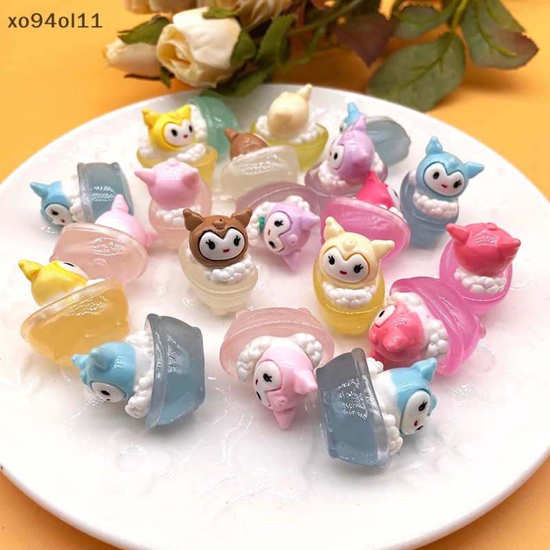 Xo 2Pcs Luminous Bathtub Kuromi Ornamen Mini Warna Kartun Boneka Micro Landscape Dekorasi Rumah Boneka Miniatur Mainan OL