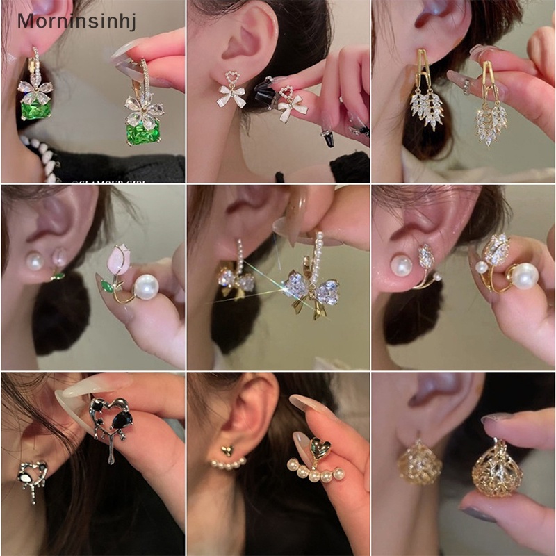 Mornin 1pasang Desain Fashion Hias Zirkon Mutiara Bunga Stud Anting Retro Kepribadian Rumbai Anting Panjang Untuk Wanita Perempuan Trendi Earrings Perhiasan Hadiah id