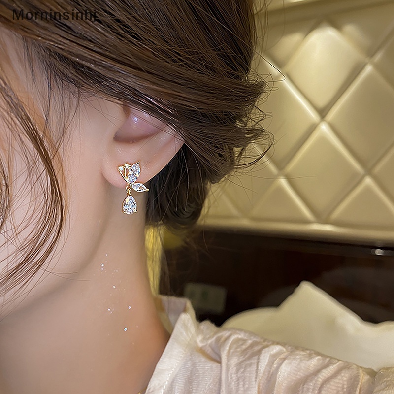 Mornin 1pasang Fashion Warna Silver Stud Earrings Vintage Butterfly Shiny Zircon Ear Stud Untuk Wanita Aksesoris Pesta Perhiasan Hadiah id