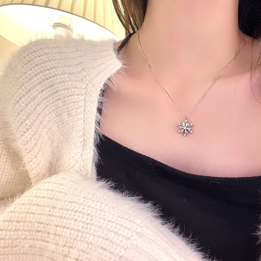 Cahaya Mewah Niche Rantai Klavikula Desain Unik Snowflake Kalung Wanita Sweater Rantai Gaya Baru High-End Clavic