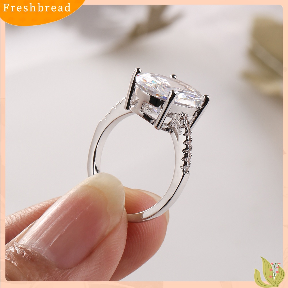 &lt; Freshbread &gt; Fashion Wanita Oval Besar Cubic Zirconia Disepuh Engagement Lamaran Jari Cincin