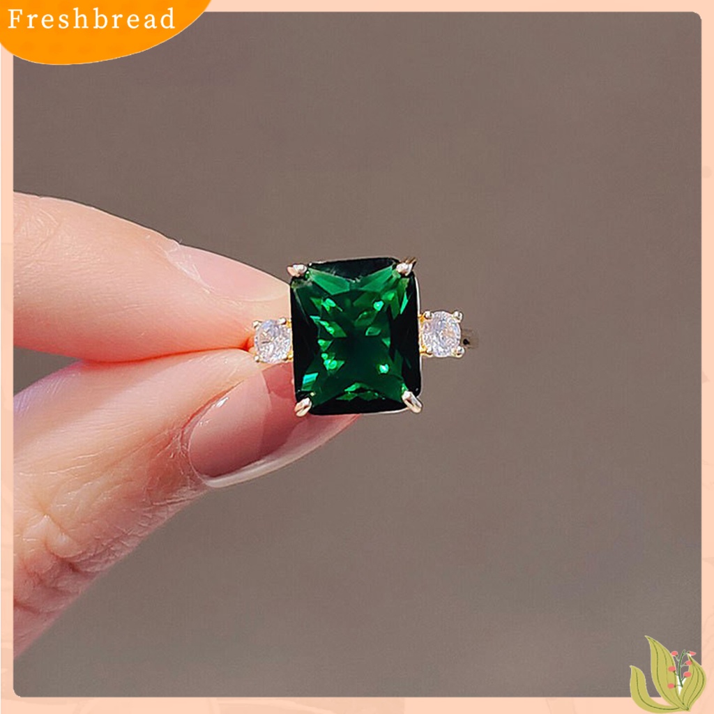 &lt; Freshbread &gt; Cincin Jari Gaya Sederhana Semua Pertandingan Mengkilap Mempesona Efek Visual Ultra-Ringan Hias Alloy Wanita Simulasi Permata Batu Zamrud Cincin Untuk Wanita