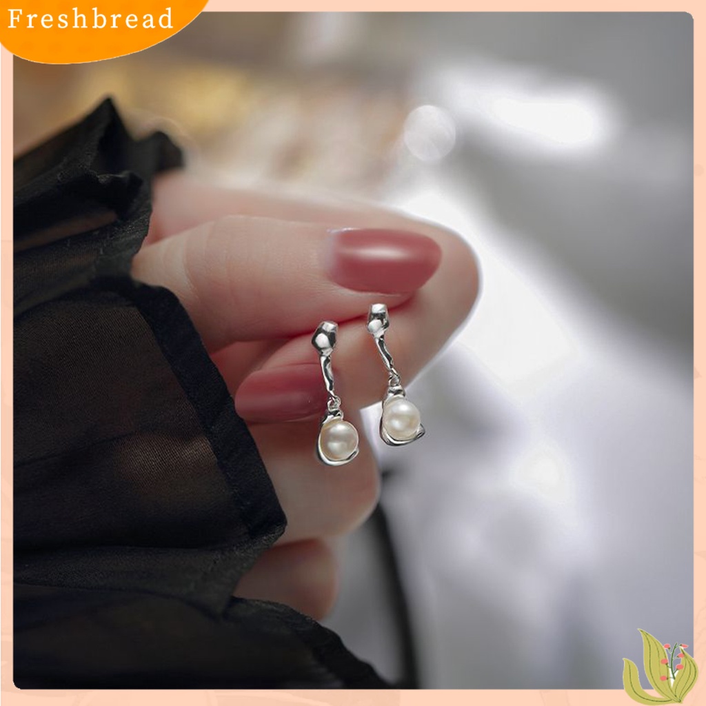 &lt; Freshbread &gt; 1pasang Ear Studs Unfading Temperament Personality Geometric French Style Ear Ornament Electroplating Irregular Imitasi Pearl Stud Earrings Perhiasan Aksesori