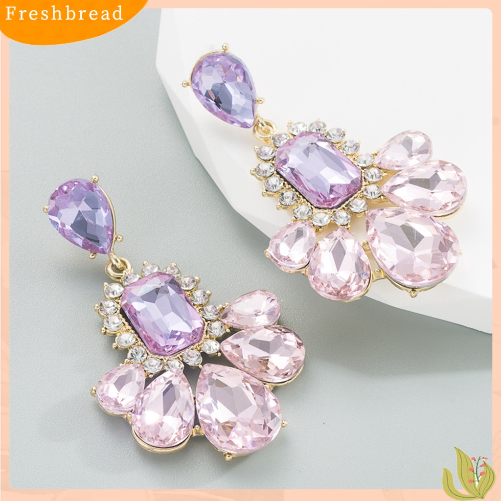 &lt; Freshbread &gt; 1pasang Anting Warna-Warni Berlian Imitasi Berwarna Eye-catching Semua Pertandingan Mengkilap Elegan Sehari-Hari Memakai Vintage Aksesori Menjuntai Tahan Lama Untuk Pesta