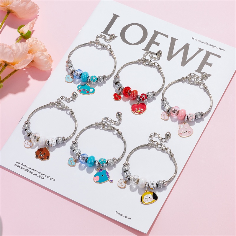 XiaoboACC Fashion Korea Kpop Idol Gambar Kartun Liontin DIY Stainless Steel Terbuka Dapat Disesuaikan Gelang