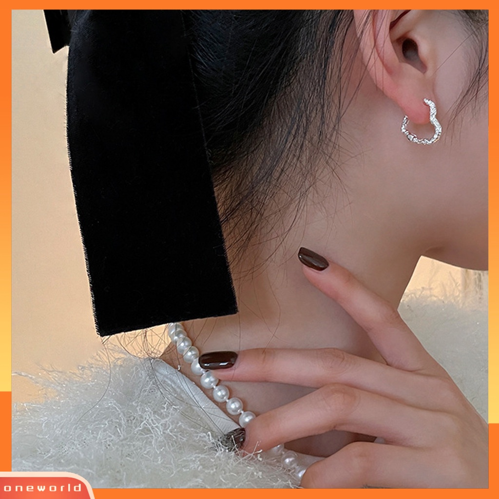 [OWR] 1pasang Telinga Jepit Pola Tridimensi Geometris Temperamen Berongga Perak Jarum Dekorasi Ornamen Bertekstur Jantung Hoop Anting Perhiasan Fashion