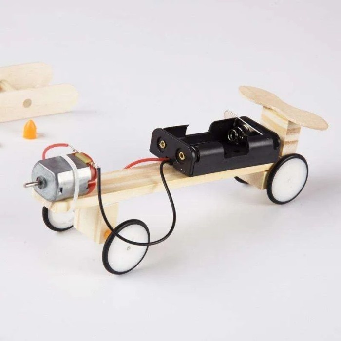 Mainan Rakitan Pesawat Dinamo Kayu Edukasi Sains Anak DIY PLANE WOOD