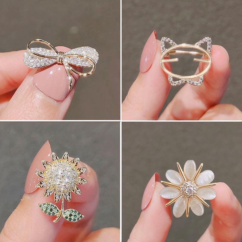 Pin Bros Bentuk Bunga Aksen Berlian Imitasi Bahan Zirkon Untuk Wanita