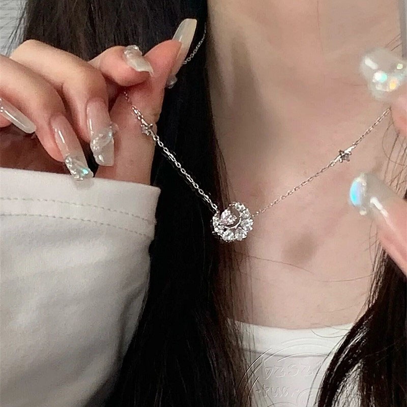 Kalung Geometris Bulan Hati Kristal Fashion Alloy Untuk Wanita