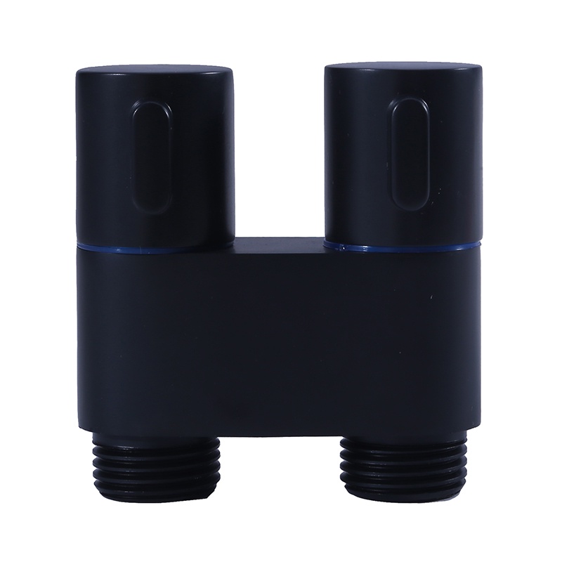 Gun Grey Pendamping Toilet Inti Tembaga Penuh Hitam Dual Control One In Two Out Segitiga Valve One In Two Spray Gun Faucet Penggunaan Rumah Tangga