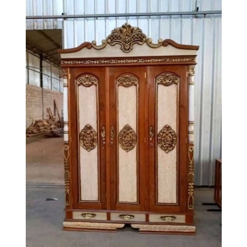 lemari cinta pintu 3 kayu jati / lemari pakaian pintu 3 kayu jati